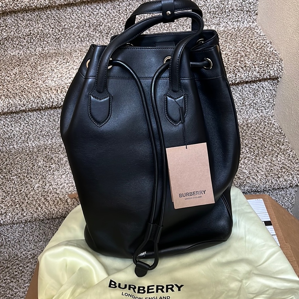 Authentic Burberry mens drawstring backpack (leather)